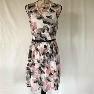 Pretty Floral Knee Length Dress w/ Bateau Neckline Boat Neck V Back Pink